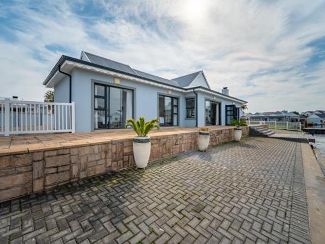 House for sale in Cape St Francis, Eastern Cape