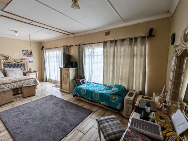 House for sale in Klerksdorp, Matlosana Local Municipality