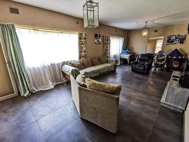 House for sale in Klerksdorp, Matlosana Local Municipality