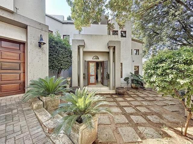 House for rent in Waterkloof, Gauteng