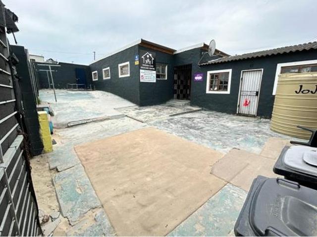 House for sale in Cape Town, Western Cape