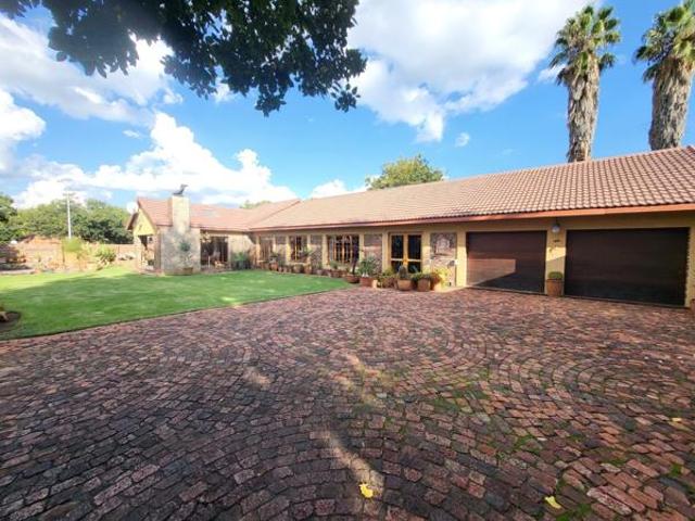 House for sale in Dr Kenneth Kaunda, North West