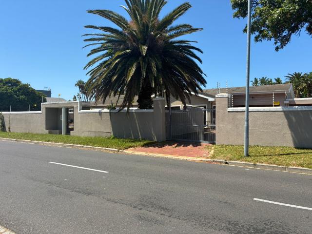 House for sale in Cape Town, Western Cape