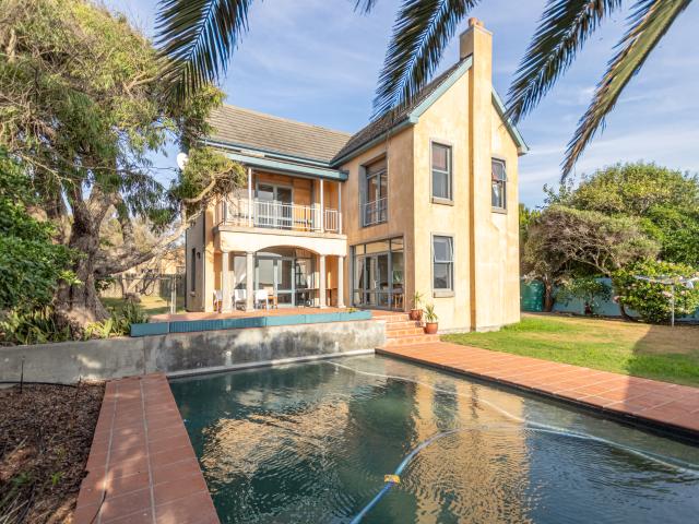 House for sale in Milnerton, Western Cape