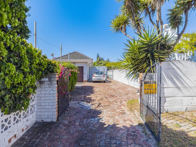 House for sale in Cape Town, Western Cape