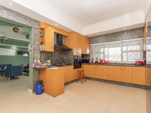 House for sale in Cape Town, Western Cape