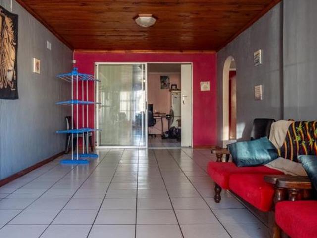 House for sale in Cape Town, Western Cape