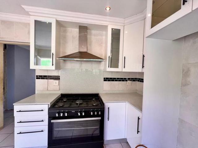 House for rent in Seaview, Kwazulu-natal