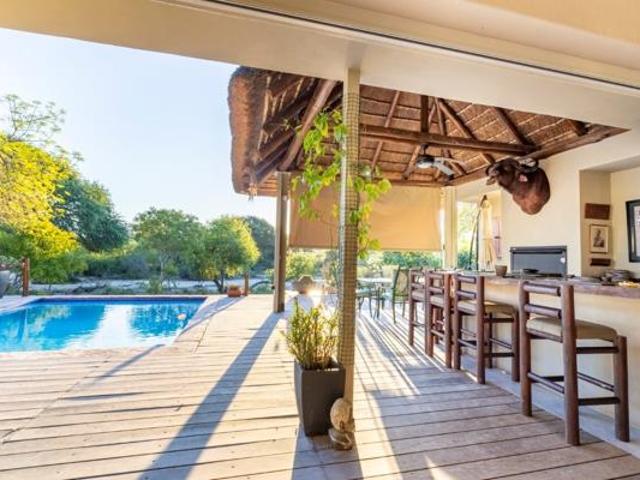 House for sale in Hoedspruit, Maruleng Local Municipality