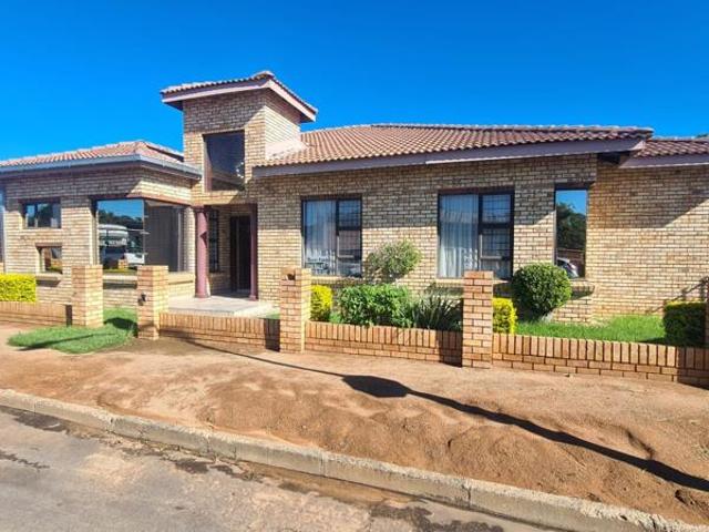 House for sale in Frances Baard, Northern Cape
