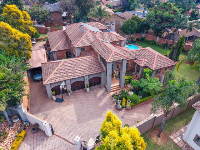 House for rent in Waterkloof, Gauteng