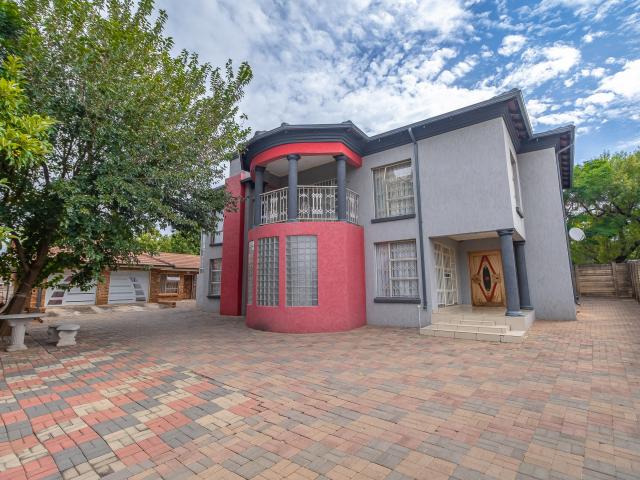 House for sale in Waterkloof, Gauteng