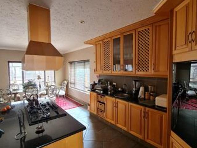 House for rent in Waterkloof, Gauteng