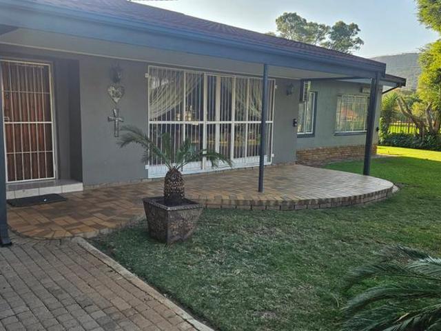 House for sale in Waterkloof, Gauteng