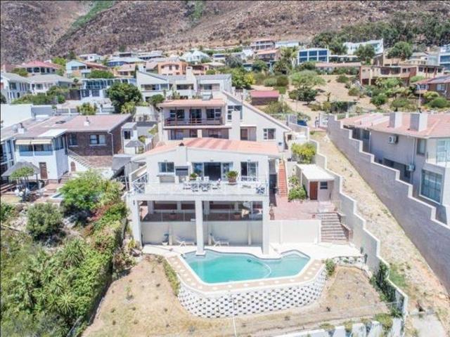 House for sale in Cape Town, Western Cape