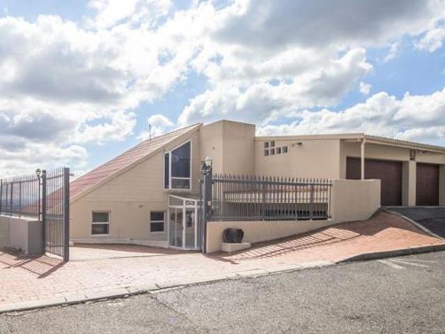 House for sale in Cape Town, Western Cape