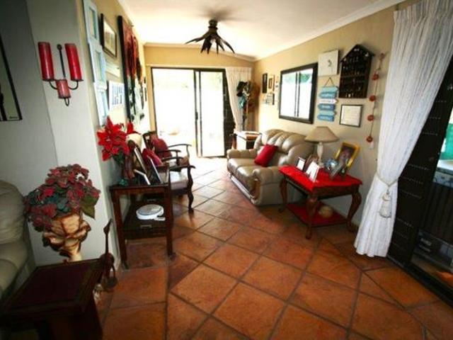 House for sale in Ugu District Municipality, Kwazulu-natal