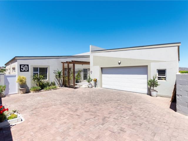 House for sale in West Coast, Britannia Bay