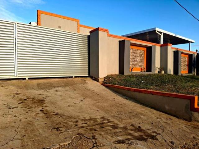 House for sale in UMhlathuze Municipality, Kwazulu-natal