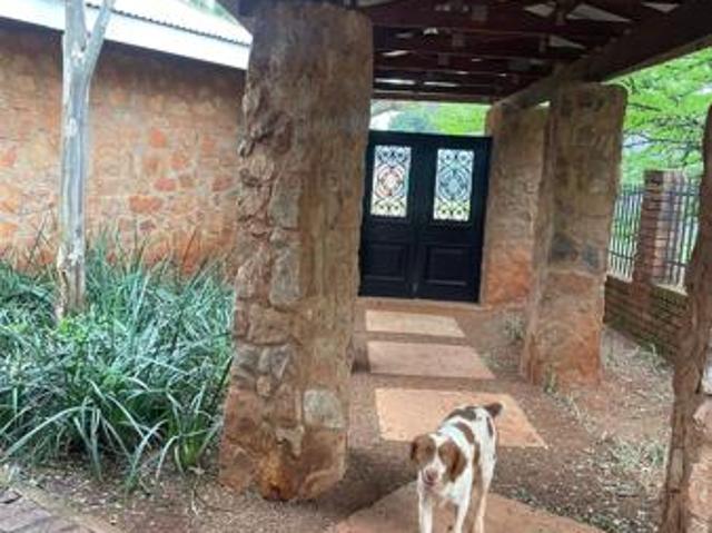 House for rent in Waterkloof, Gauteng