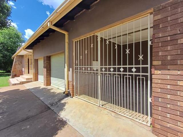 House for sale in Dr Kenneth Kaunda, North West