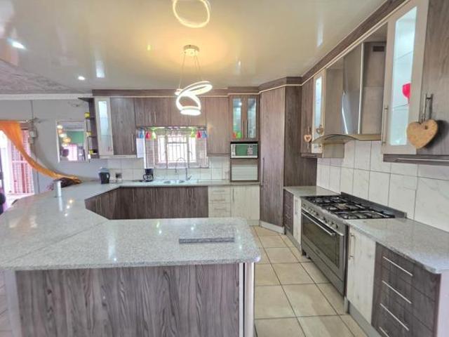 House for sale in Groot Brak Rivier, Western Cape