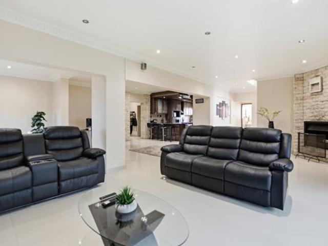 House for sale in Cape Town, Western Cape