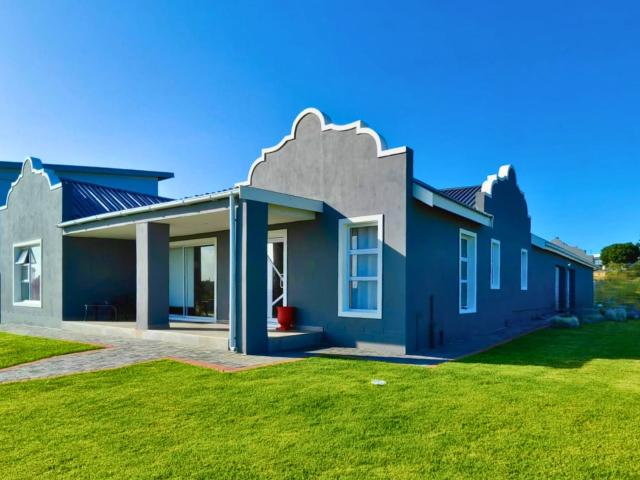 House for sale in Baardskeerdersbos, Western Cape
