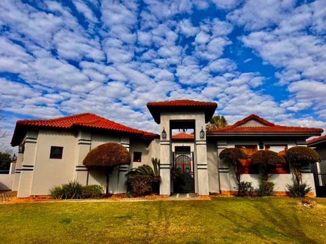 House for sale in North West