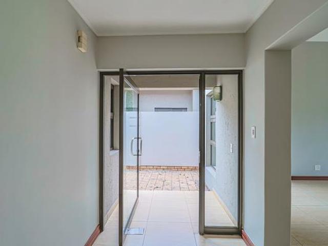 House for rent in North West