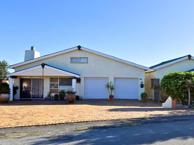 House for sale in Baardskeerdersbos, Western Cape