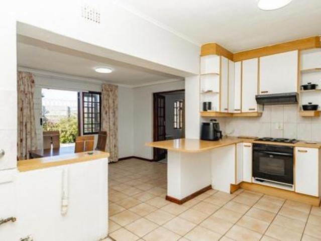 House for sale in Cape Town, Western Cape