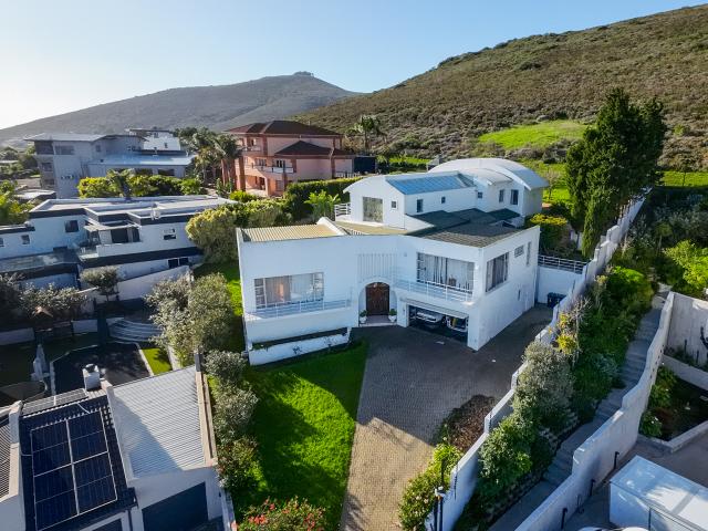House for sale in Parow, Western Cape