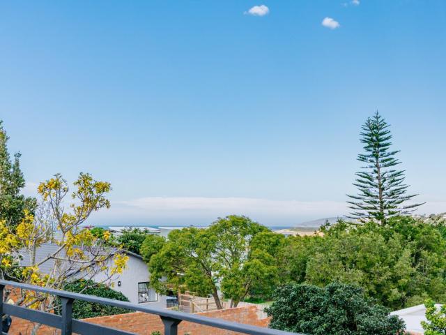 House for sale in Groot Brak Rivier, Western Cape