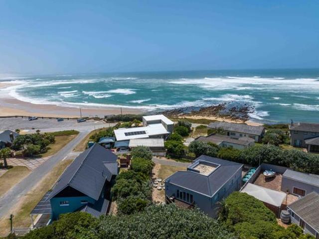 House for sale in Bushmans River Mouth, Eastern Cape