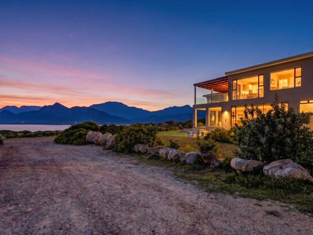 House for sale in Baardskeerdersbos, Western Cape