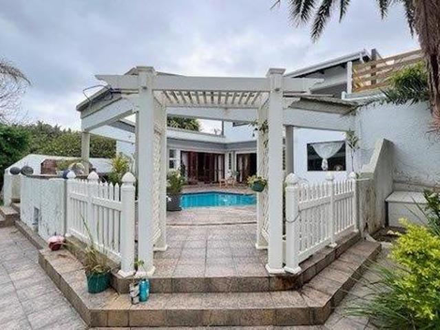 House for sale in Ugu District Municipality, Kwazulu-natal