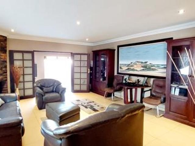 House for sale in Waterkloof, Gauteng