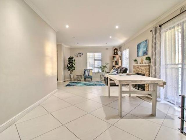 House for sale in Cape Town, Western Cape