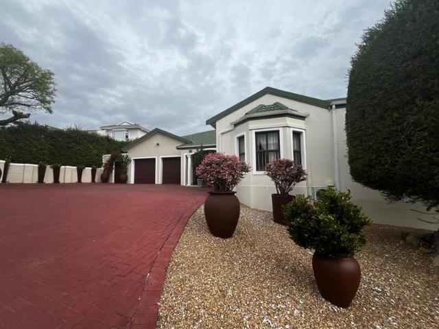 House for sale in Somerset West, City of Cape Town