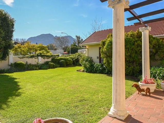 House for sale in Cape Town, Western Cape