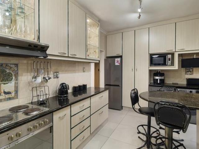 House for sale in Cape Town, Western Cape