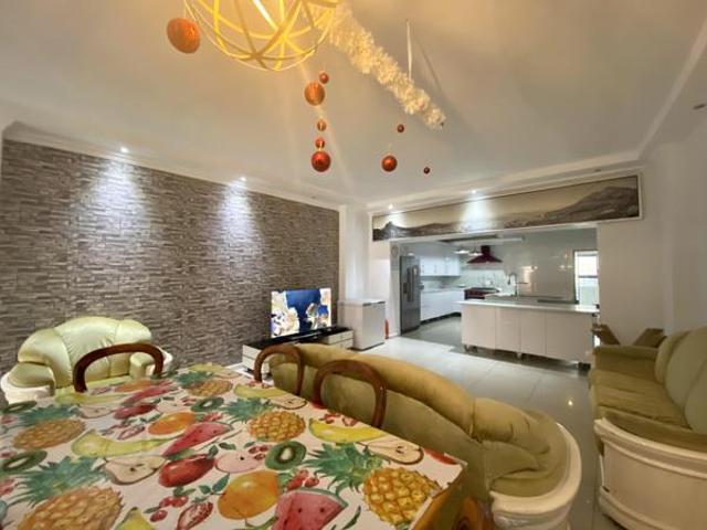 House for sale in Cape Town, Western Cape