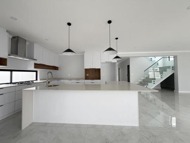 House for sale in Cape Town, Western Cape