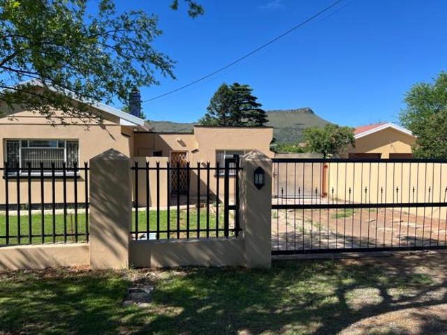 House for sale in Queenstown, Eastern Cape