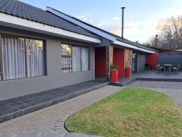House for sale in Oranjeville, Free State