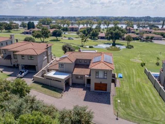 House for sale in Oranjeville, Free State