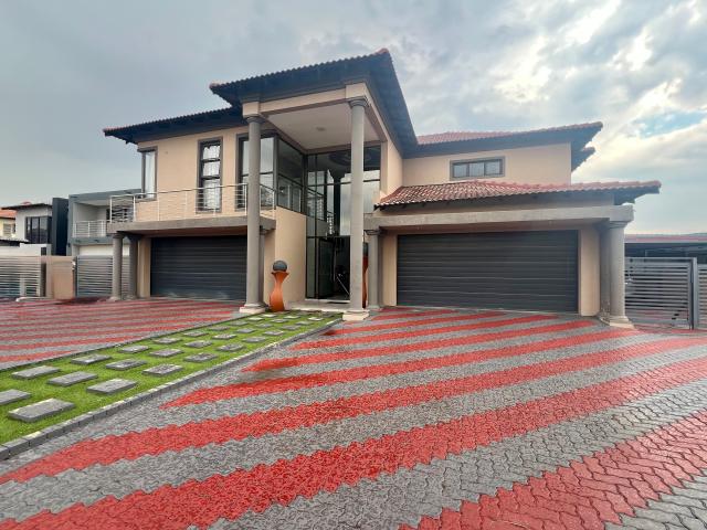 House for sale in Waterkloof, Gauteng