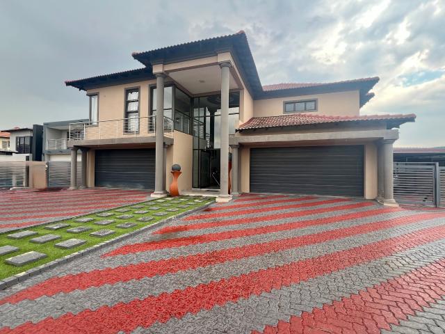House for sale in Waterkloof, Gauteng