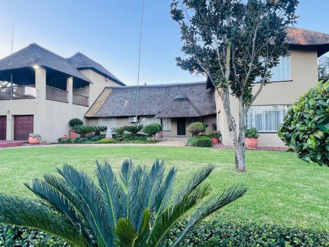 House for sale in Hartbeespoort Dam Nature Reserve, North West